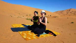 Yoga en el desierto